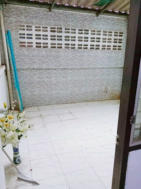 รูป ขายบ้านเดี่ยว รถไฟฟ้า BTS คูคต 4.8 กม. ลาดสวาย ลำลูกกา ตลาดเอซี คลองสี่ 2.1 กม เลียบคลองสี่ 20ตรว. 140ตรม. - รูปที่ 7/8