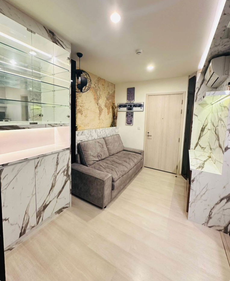 picture Life                            Asoke - 4/11