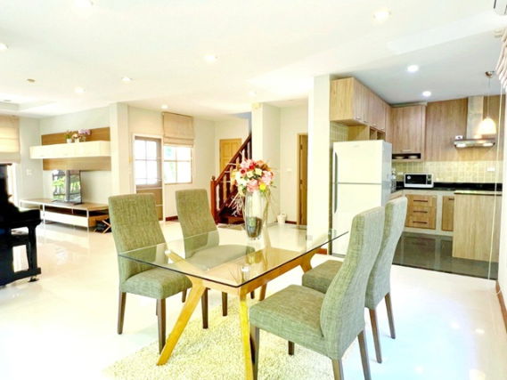 รูป ระดับพรีเมียมในเชียงใหม่ ม.พายัพ 900ม. สันกำแพง บิ๊กซี เชียงใหม่ ดอนจั่น 3 กม.ให้เช่าคฤหาสน์สุดหรู จัดเต็มเฟอร์ฯ พร้อมสวน 3 นอน - รูปที่ 5/8