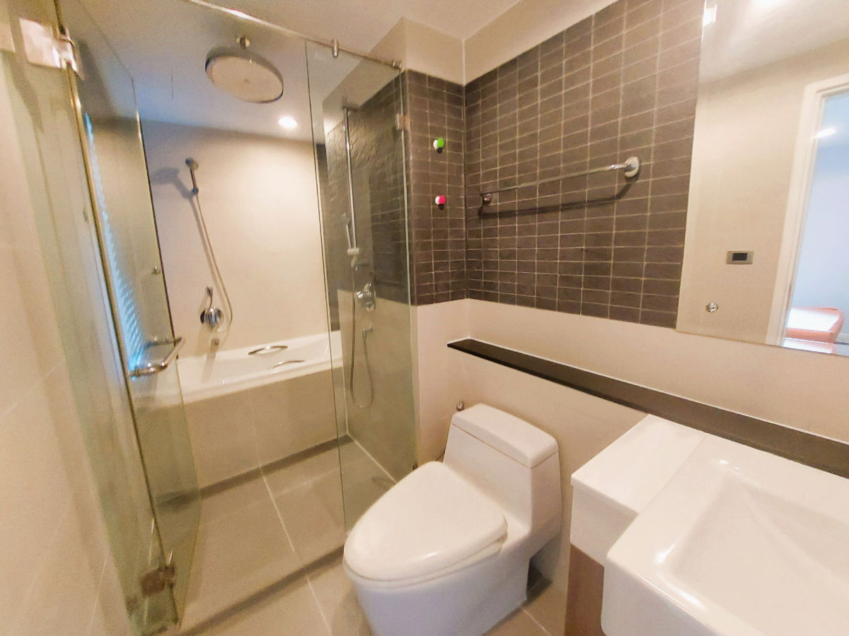 รูป Condo For Rent The Crest Sukhumvit 49 // BTS Thong lo - รูปที่ 4/5