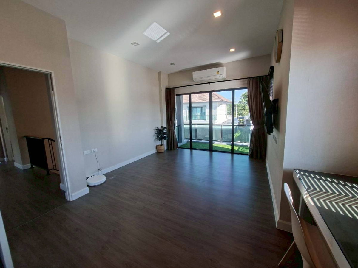 รูป ขายบ้านเดี่ยว หมู่บ้านบางกอกบูเลอวาร์ด ศรีนครินทร์-บางนา บ้านหลังมุม (N.1956) - รูปที่ 8/15