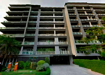 Condos for sale 700 Year Sports Arena Chiang Mai : ❤️ For Sale: Original Unit at Raweewaree Condo Nimman Soi 15, Chiang Mai