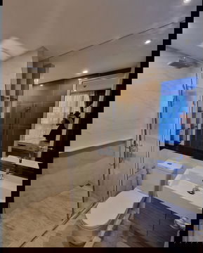 Sign Sukhumvit50. 1bed 27sqm. Line id: @pfagent