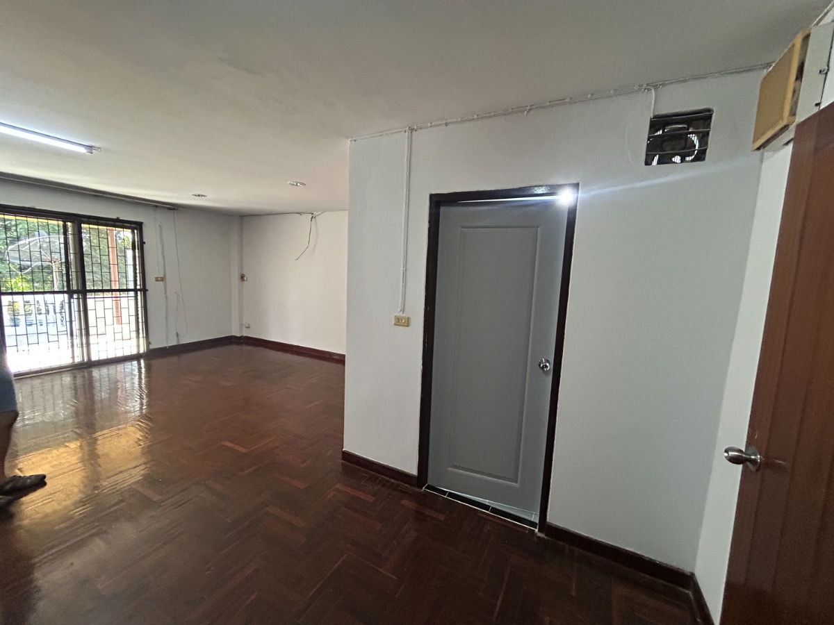 รูป Townhome for rent near BTS Punnawithi (SPSJP01) - รูปที่ 20/34