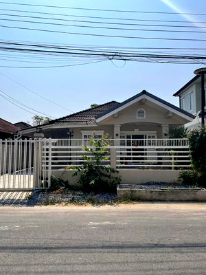 Houses for rent Nawamin Road : 🏡 Single House for Rent – Ramintra Area 🚗 Near Ramintra Expressway, easy access via multiple routes 📍 Nawamin / Pradit Manutham