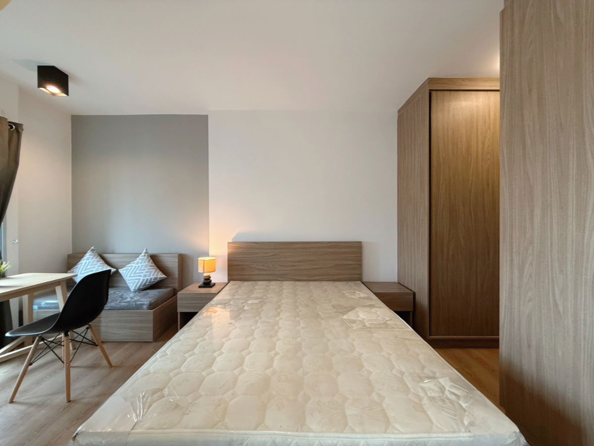 picture For sell Chapter One The Campus Kaset - 3/17