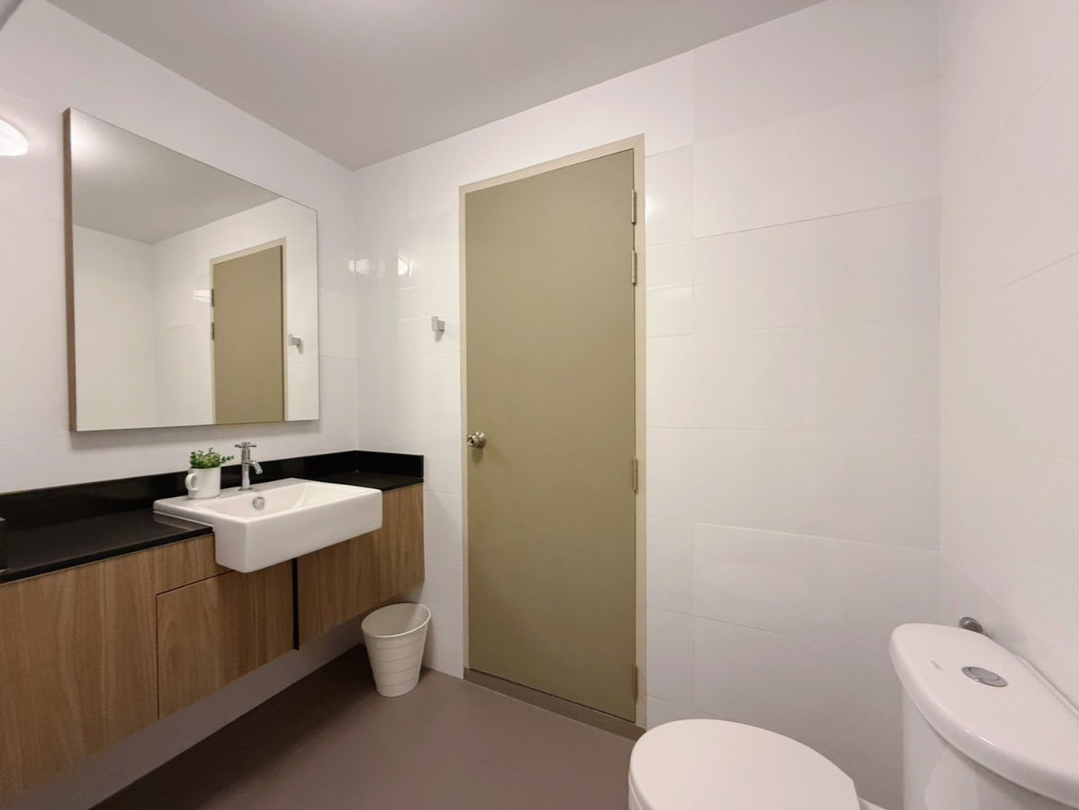 picture For sell Chapter One The Campus Kaset - 8/17