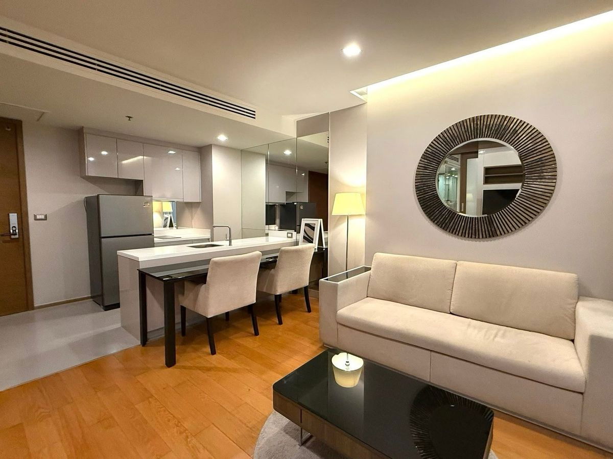 picture Condo for Rent The Address Sathorn (CRS03490) - 1/9