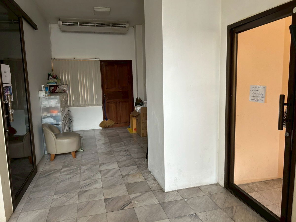 รูป ขายโฮมออฟฟิศ 4 ชั้น ซอยกรุงเทพกรีฑา 15 ทำเลดี ใกล้ทางด่วนและรร.นานาชาติ - รูปที่ 4/16