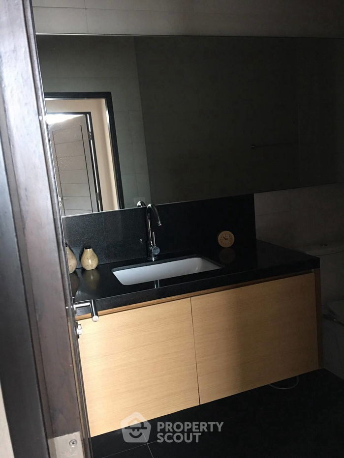 รูป คอนโด 1-ห้องนอน ที่ เอท ทองหล่อ เรสซิเดนส์ซ คอนโดมิเนียม ใกล้ BTS ทองหล่อ (ID 2503468) - รูปที่ 2/17