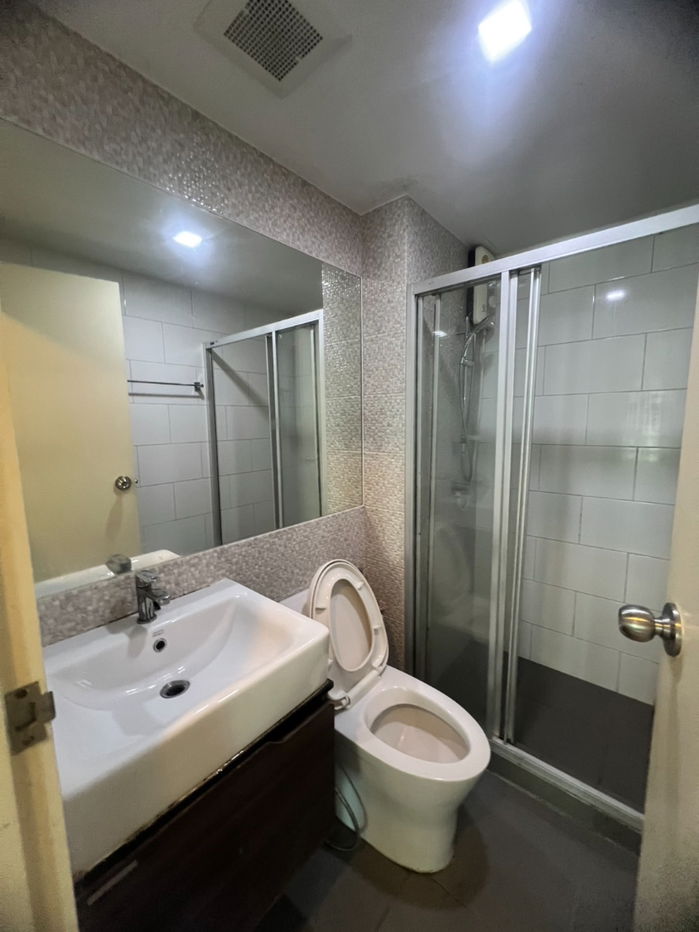 รูป ให้เช่า Knightsbridge Skycity สะพานไหม่ ชั้น 7 เฟอร์ฯครบ 30 ตรม 10,500 บาท (รวมส่วนกลาง) - รูปที่ 7/11