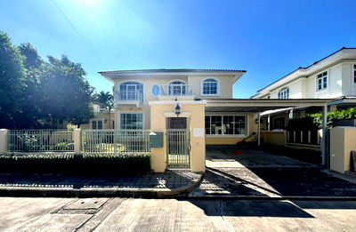 เช่าบ้านเดี่ยว เขตประเวศ : 🧡 ให้เช่า บ้านเดี่ยว Golden nakara มอเตอร์เวย์ กรุงเทพกรีฑา อ่อนนุช ตกแต่งใหม่ 4 นอน สวนใหญ่