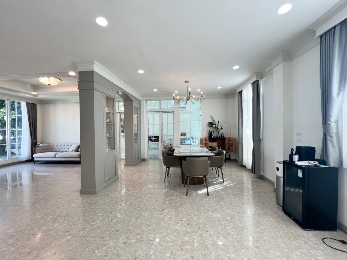 รูป 🧡 ให้เช่า บ้านเดี่ยว Golden nakara มอเตอร์เวย์ กรุงเทพกรีฑา อ่อนนุช ตกแต่งใหม่ 4 นอน สวนใหญ่ - รูปที่ 8/19