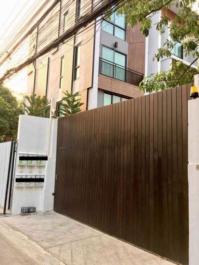 picture LTHC14031 – Townhome for Rent | Suan Phlu 1 | 200 sqm | 3 Beds 4 Baths | Near BTS Sala Daeng | 65K/Month | ทาวน์โฮมให้เช่า สวนพลู - 8/9