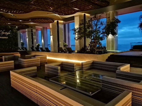 ปล่อยเช่า คอนโดริเวียร่าวงศ์อมาตย์ 1 ห้องนอน ขนาด 35 ตร.ม