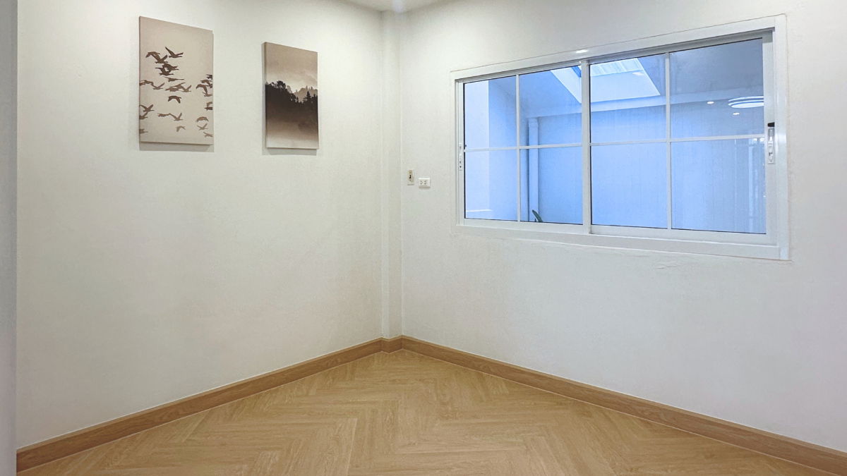 รูป ทาวน์โฮมรีโนเวทใหม่ทั้งหลัง ทิพย์พิมาน การ์เด้น บ้านกล้วย-ไทรน้อย 900 เมตร ถึงแจส กรีน วิลเลจ บางบัวทอง 4 ห้องนอน 1 ห้องอเนกประสงค์ ราคา 2 ล้านต้นๆ   - รูปที่ 7/19