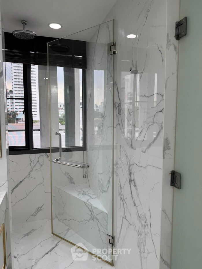 รูป คอนโด 2-ห้องนอน ที่ ไซมิส จอยญ่า ใกล้ MRT เพชรบุรี (ID 2503512) - รูปที่ 12/15