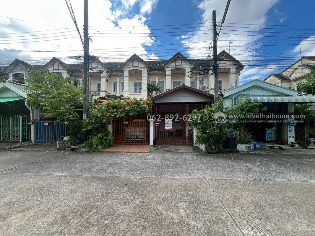 รูป ขายทาวน์เฮ้าส์ 2 ชั้น หมู่บ้านกฤษณา ร่มเกล้า12 ขนาด 16 ตรว. ขายถูกเพียงแค่ 1.45 ล้านบาท ใกล้บิ๊กซี ทำเลทอง ราคาถูกสุดในย่านนี้ สนใจโทร. 062-892-6297 - รูปที่ 3/8