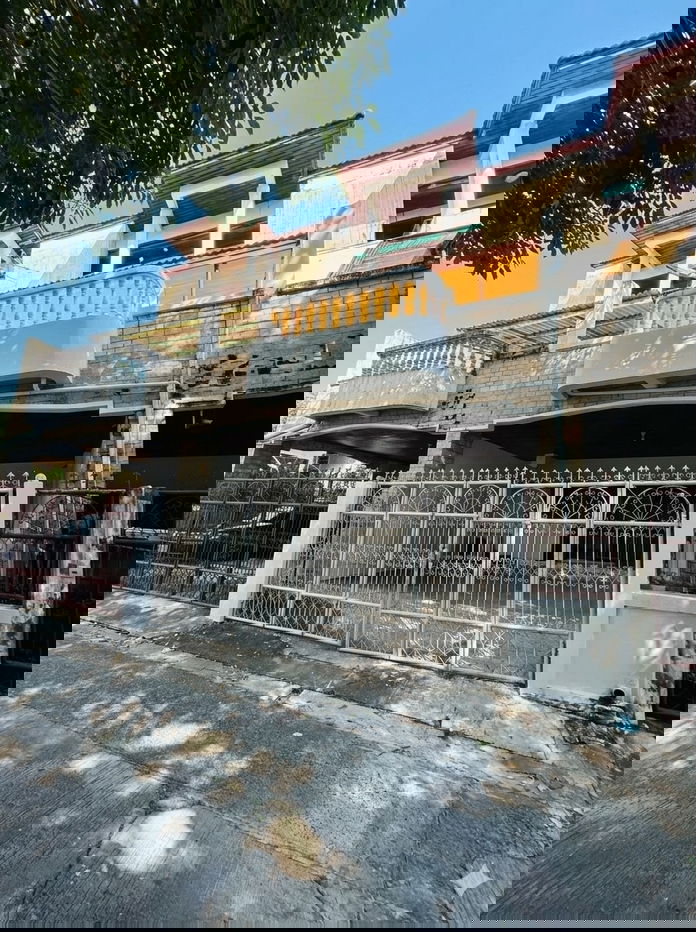 รูป Townhome for rent near BTS Punnawithi (SPSJP01) - รูปที่ 1/34