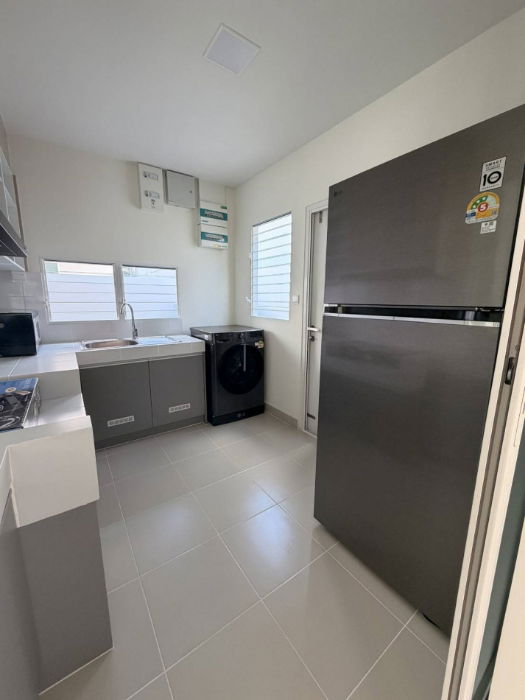 รูป ให้ เช่า บ้านเดี่ยว Villaggio3 ศรีนครินทร์-บางนา  พร้อมเข้าอยู่ เจ้าของโครงการ Land and Houses - รูปที่ 11/12