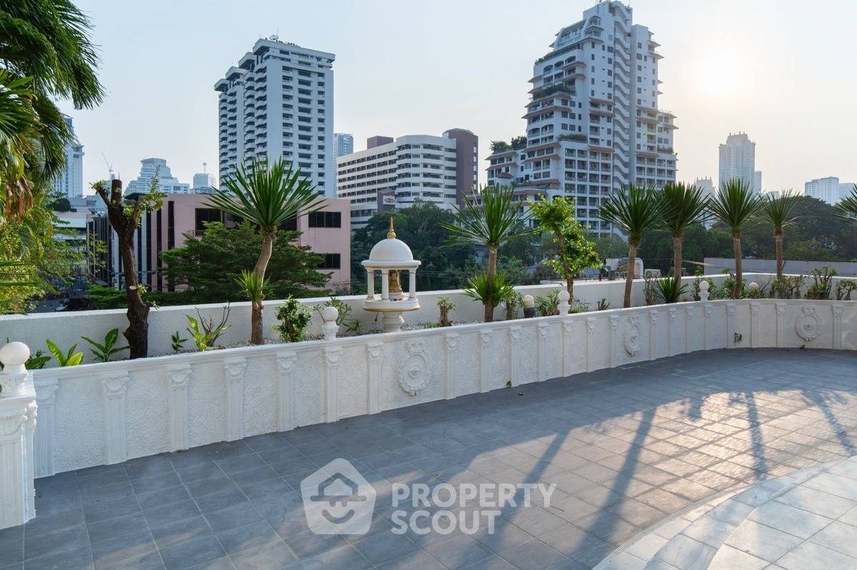 รูป คอนโด 3-ห้องนอน ที่ ศุภาลัย เพลส สุขุมวิท 39 ใกล้ BTS พร้อมพงษ์ (ID 828965) - รูปที่ 9/18