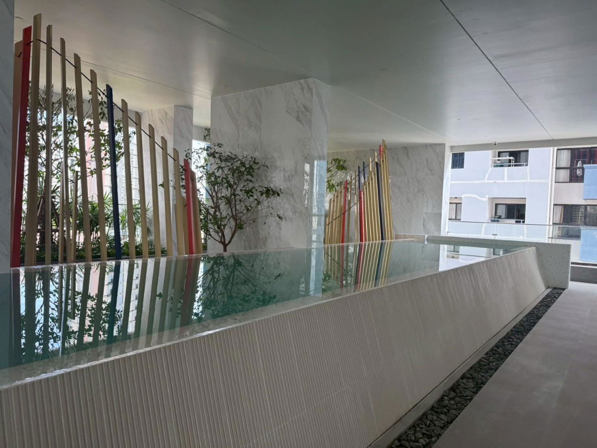 picture Room  RARE ITEM 𝐂𝐮𝐥𝐭𝐮𝐫𝐞 𝐓𝐡𝐨𝐧𝐠𝐥𝐨 - 23/26