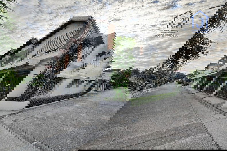 รูป ขายทาวน์โฮม 2 ชั้น หมู่บ้านอยู่เจริญ หลังมุม ซอยอินทามระ 41 ใกล้MRT สุทธิสาร - รูปที่ 1/13