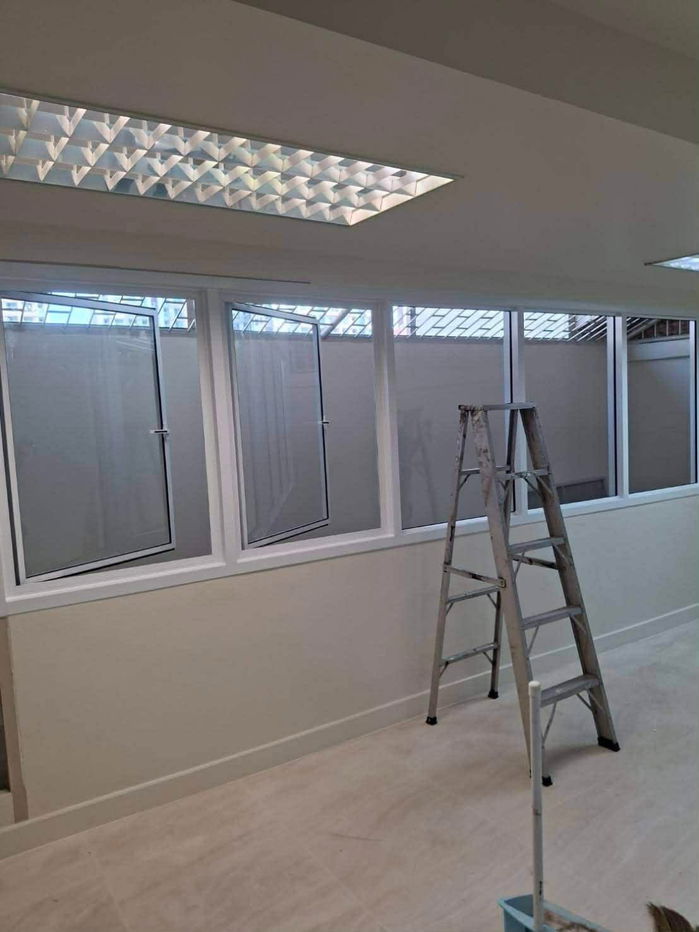 รูป 🏢 ให้เช่า Home Office 4 ชั้น | พระราม 9 ทำเลทอง 6 ห้องนอน 5 ห้องน้ำ ใกล้ Central & MRT ✨ Ready to Move in - รูปที่ 12/20