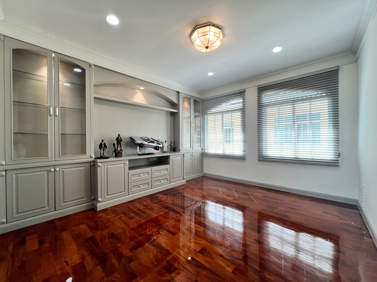 รูป 🧡 ให้เช่า บ้านเดี่ยว Golden nakara มอเตอร์เวย์ กรุงเทพกรีฑา อ่อนนุช ตกแต่งใหม่ 4 นอน สวนใหญ่ - รูปที่ 13/19