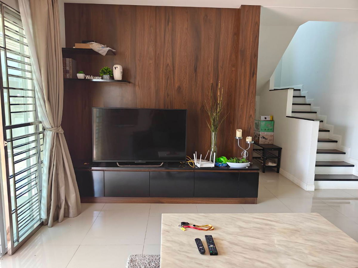 รูป บ้านเช่าเลควัลเล่ย์บ่อวิน LakeValley บ้าน2ชั้น3ห้องนอน3ห้องน้ำ2ที่จอดรถ หลังมุม! - รูปที่ 3/8