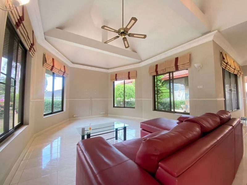 รูป ให้เช่า Villa Nongplalai (วิลล่าหนองปลาไหล) 5 ห้องนอน 4 ห้องน้ำ  - รูปที่ 4/15