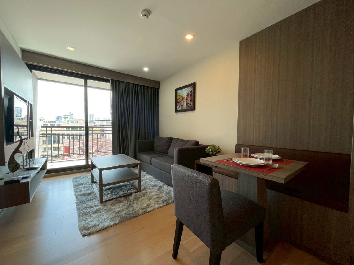 รูป PET FRIENDLY - กับห้องสวยใจกลางทองหล่อ 45 ตร.ม. ชั้นบนสุด เฟอร์ครบพร้อมเข้าอยู่  - รูปที่ 4/8