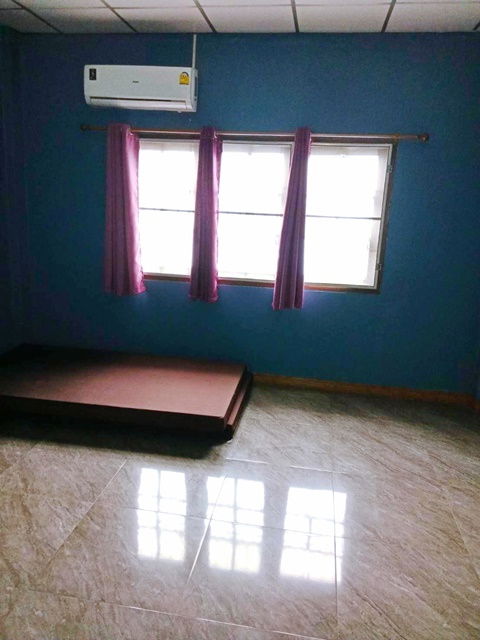 รูป ขายบ้านเดี่ยว รถไฟฟ้า BTS คูคต 4.8 กม. ลาดสวาย ลำลูกกา ตลาดเอซี คลองสี่ 2.1 กม เลียบคลองสี่ 20ตรว. 140ตรม. - รูปที่ 6/8