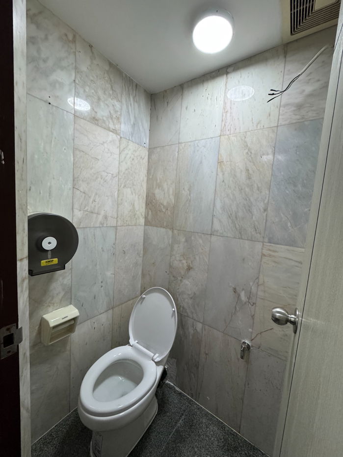 รูป สำนักงานให้เช่า อาคารสินสาธร ทาวเวอร์ ชั้นที่ 17  - รูปที่ 20/21