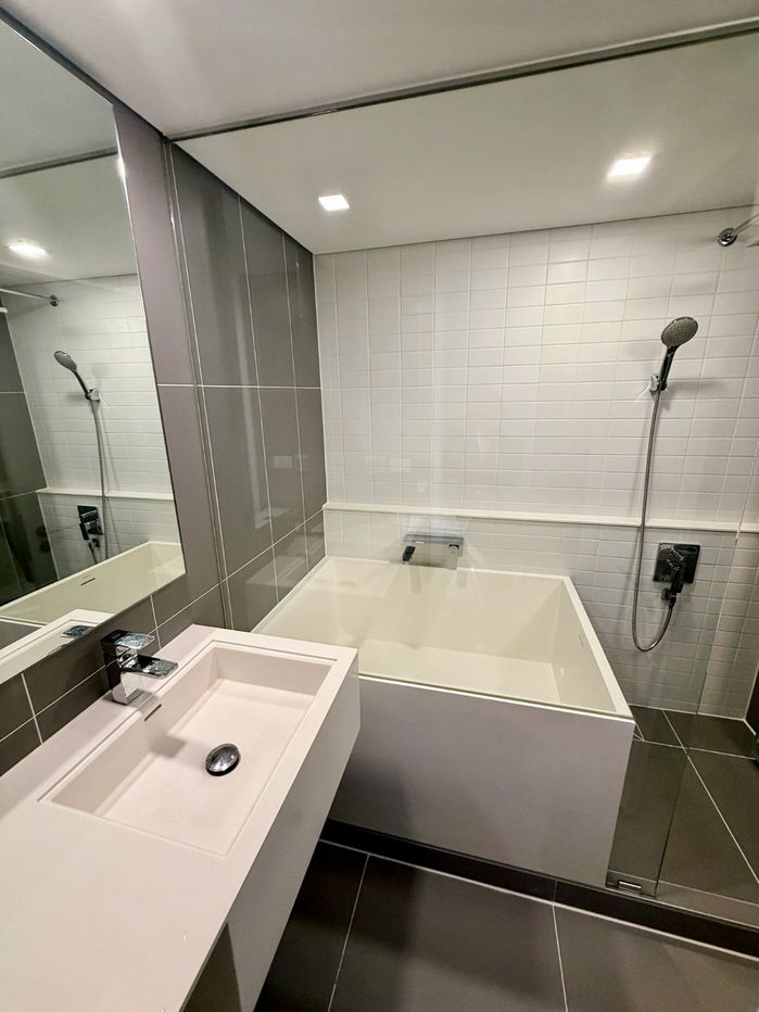 รูป ให้เช่าคอนโด Siamese Sukhumvit 48 ไซมิส สุขุมวิท 48 ใกล้ BTSอ่อนนุช Duplex  45 Sqm มีอ่างอาบน้ำ เฟอร์ครบ - รูปที่ 5/9