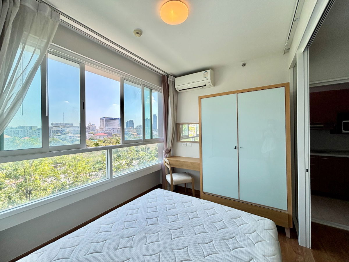 รูป ให้เช่า ไอ-บิซา คอนโดมิเนียม , ห้องพร้อมอยู่ ตกแต่งเฟอร์นิเจอร์ พร้อมเครื่องใช้ไฟฟ้า -ขอรับลูกค้าไม่สูบบุหรี่นะคะ ไม่รับเอเจ้นค่ะ - รูปที่ 3/20