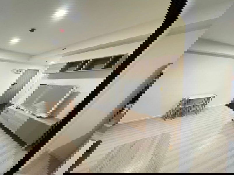 picture #R8454 🎉 251268 Condo for rent: A Space Mega 2 - 10/15