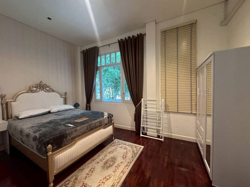 รูป ให้เช่า Two-Storey Villa Tawaradi City Center (ทวารวดี) 3 ห้องนอน 3 ห้องน้ำ  - รูปที่ 2/20