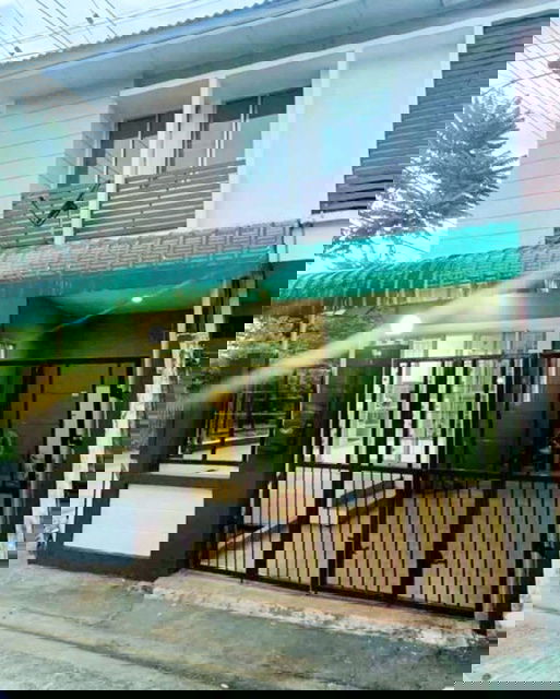 รูป หลังมุม 3 นอน ซอยมิสทีน MRTราษฎร์พัฒนา 2.3 กม. ให้เช่าทาวน์เฮ้าส์ 2 ชั้น3 น้ำ 24 ตร.วา. 190 ตร.ม.ร่มรื่น - รูปที่ 1/8