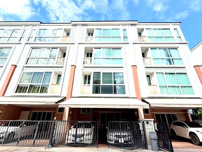 ทาวน์โฮม เขตยานนาวา : ขายทาวน์โฮม โคเต้ เมซอง พระราม 3 Cote Maison 22.8 ตรว. พร้อมอยู่ หน้ากว้าง 6.5 เมตร โซนคลับเฮ้าส์  