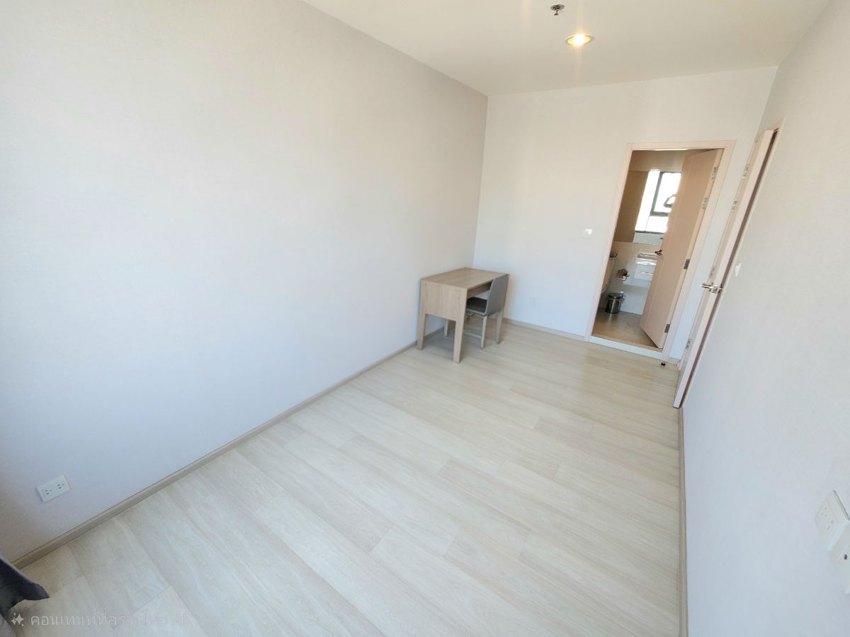 รูป **ห้องว่างครับผม ห้องแต่งสุดหรู แบบ 2 Bed**ให้เช่า **คอนโด ไลฟ์ ปิ่นเกล้า 2ห้องนอน 2ห้องน้ำ ชั้น17 ห้องมุม ทิศเหนือ ไม่ร้อนทั้งปี!! - รูปที่ 55/89