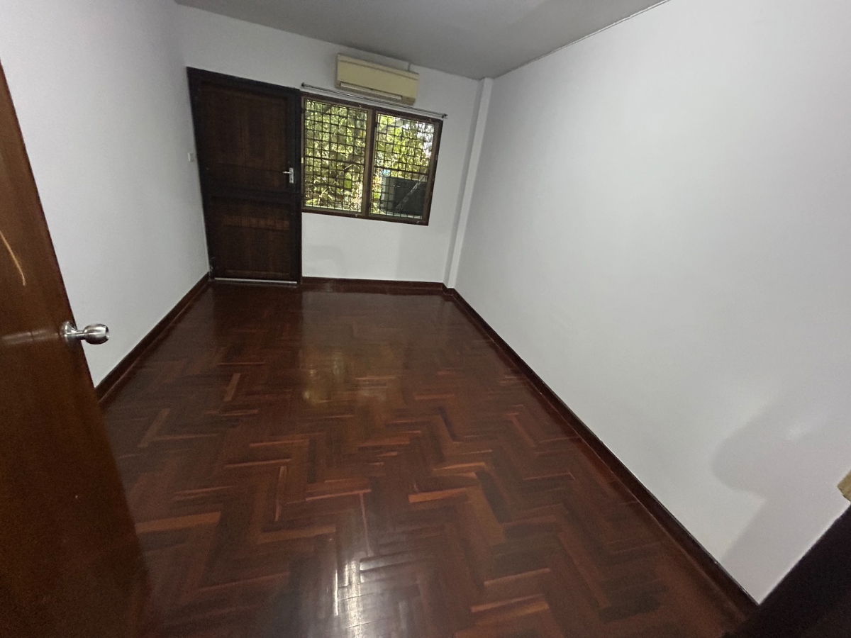 รูป Townhome for rent near BTS Punnawithi (SPSJP01) - รูปที่ 16/34