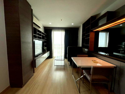Condos for rent : Sky Walk                   Residence 