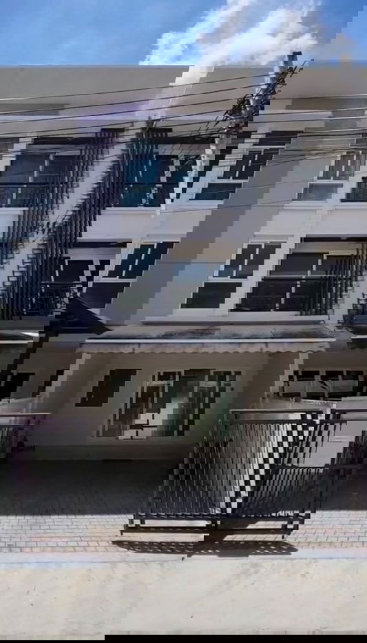 รูป ขายทาวน์โฮม 3 ชั้น บ้านกลางเมือง พระราม 9 - มอเตอร์เวย์ ใกล้ APL หัวหมาก (N.1955) - รูปที่ 1/11