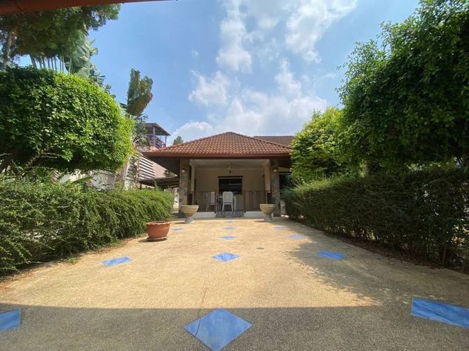 ให้เช่า Villa Nongplalai (วิลล่าหนองปลาไหล) 5 ห้องนอน 4 ห้องน้ำ 