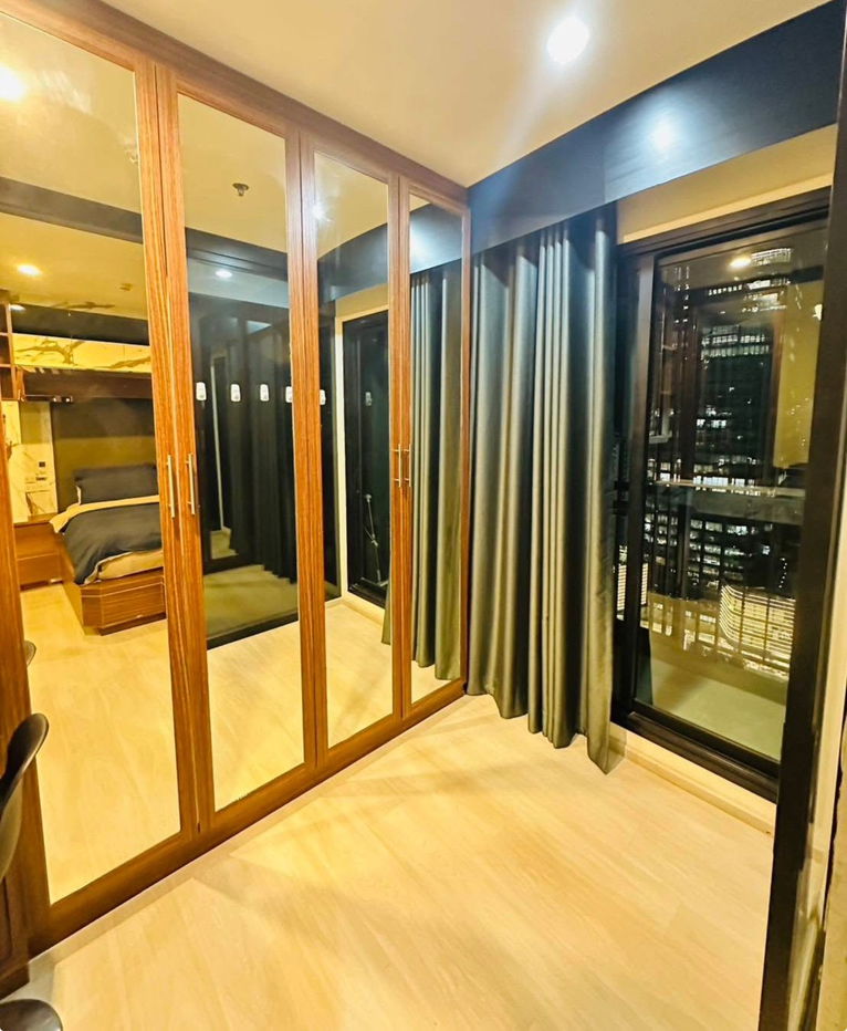 picture Life                            Asoke - 7/11