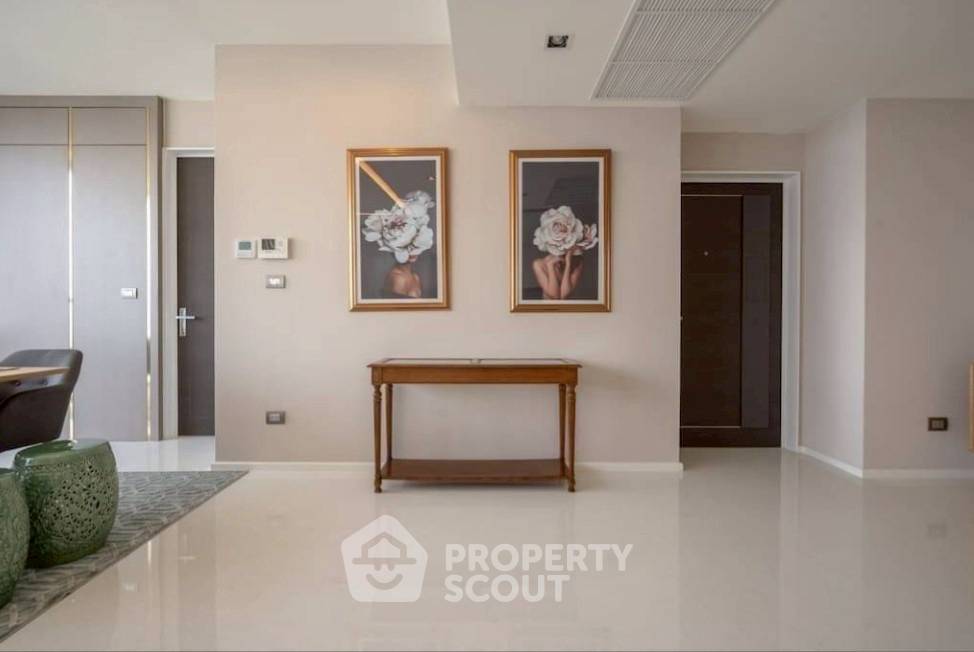 รูป คอนโด 2-ห้องนอน ที่ เดอะ แบงค็อค สาทร ใกล้ BTS สุรศักดิ์ (ID 2503747) - รูปที่ 1/14