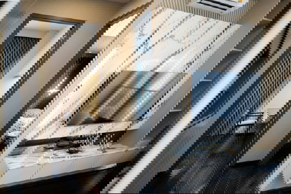 picture 🔥 For Rent ! city view/pool view, high floor 15+, Good location! Code C20230600156..Park Origin Thonglor, 2 bed, 1 bath, furnished, ready to move in - 2/9