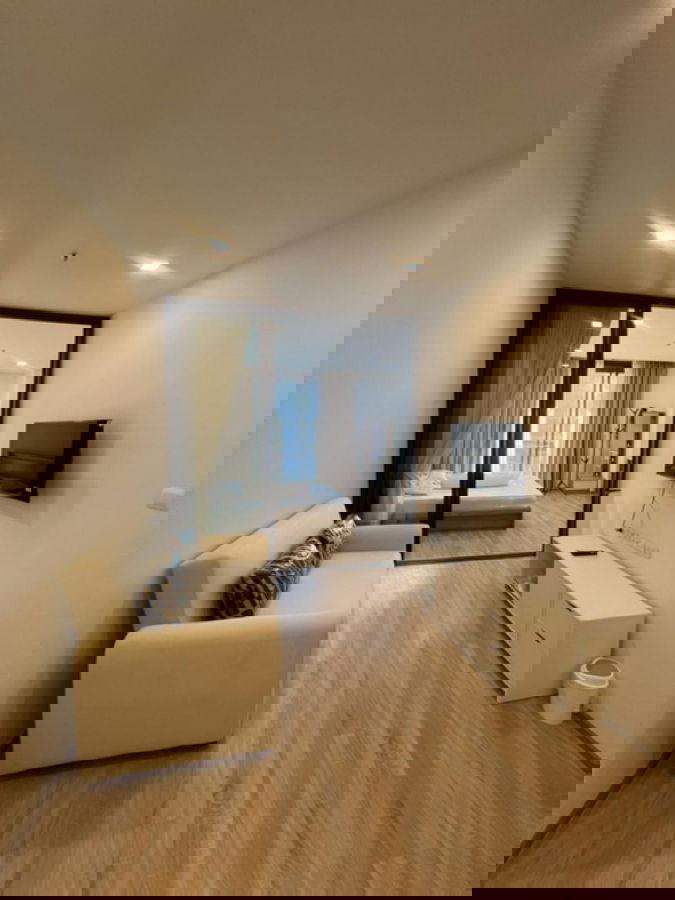 picture Condo for Rent XT Phayathai (CR03482) - 1/9