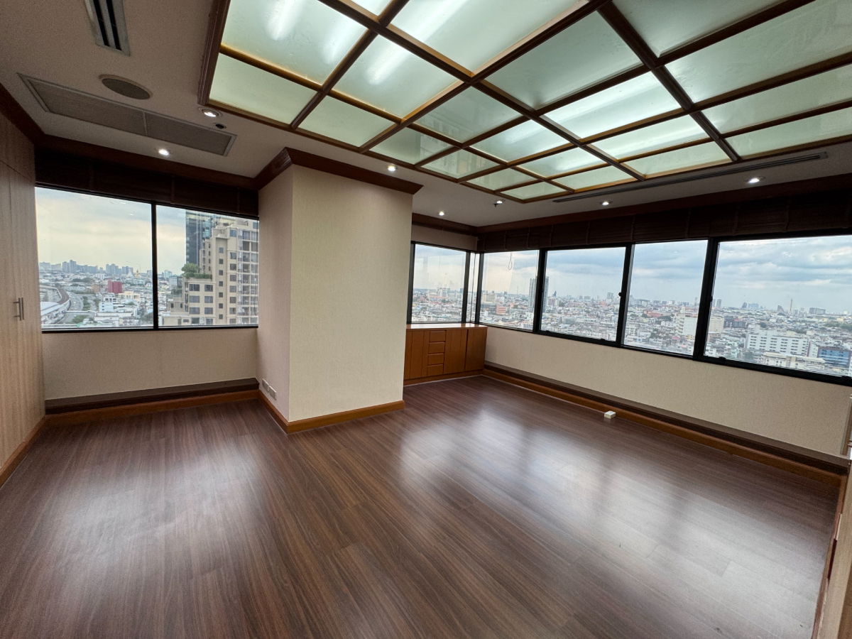 รูป สำนักงานให้เช่า อาคารสินสาธร ทาวเวอร์ ชั้นที่ 17  - รูปที่ 8/21